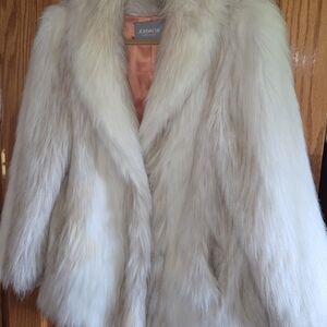 Jordache made in USA Women's Cream and Light Brown Faux Fur Teddy Jacket